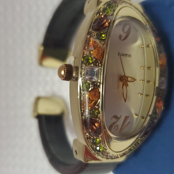2008 Avon Rhinestone Quartz Watch - Picture 2 of 6